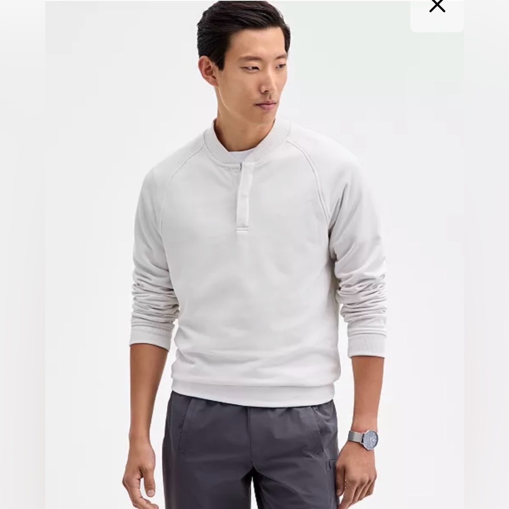 NWT Alfani Men's Off White Henley Sweatshirt with Snap Closure in size Small